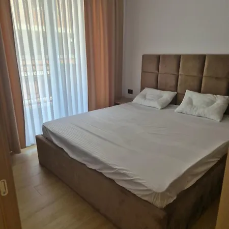 Super Golem (Tirana)