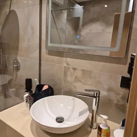 Super Apartment Golem (Tirana)